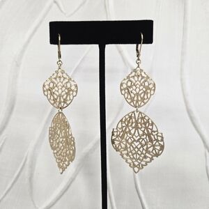 ☆Vintage Gold Plated Filigree Dangle Earrings: Floral Drop